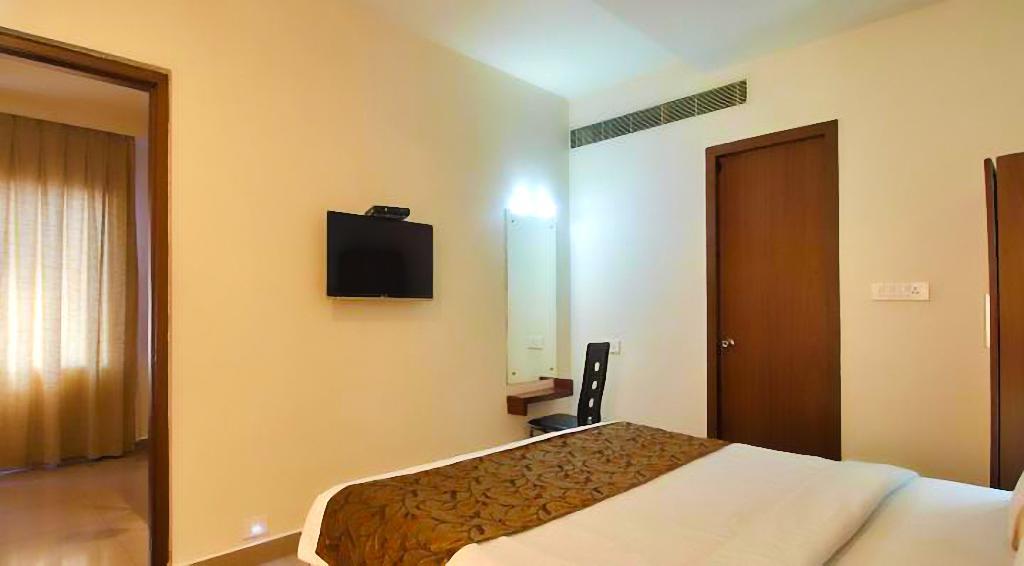 Continental Park Hotel Vidzsajavádá Kültér fotó