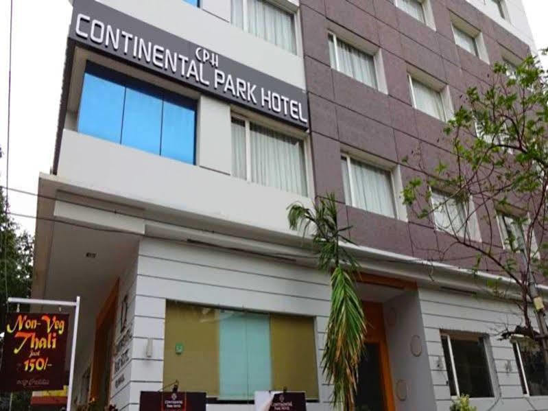 Continental Park Hotel Vidzsajavádá Kültér fotó